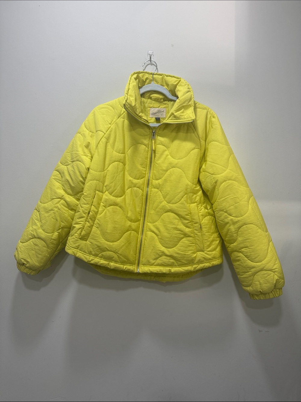 Universal Thread Yellow Quilted Women's Puffer Jacket